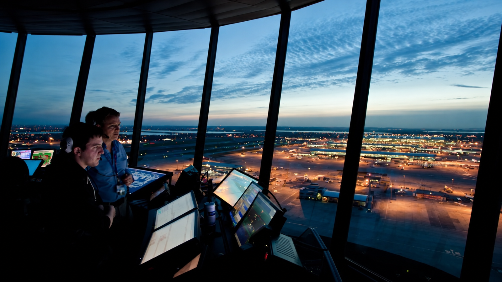 英国NATS空管系统故障与机场航班运行